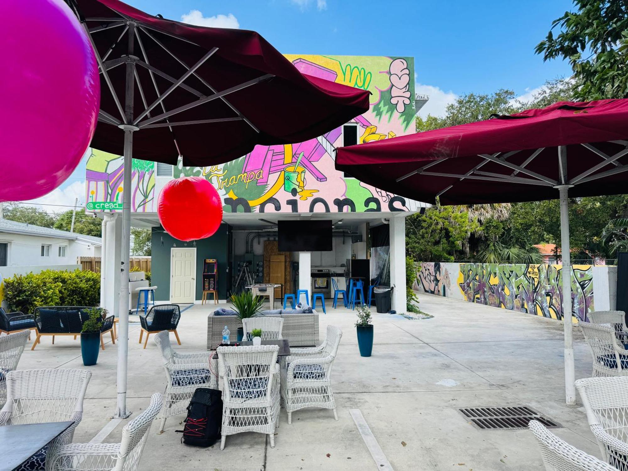 Atrium Hostel Design District Miami Exteriör bild