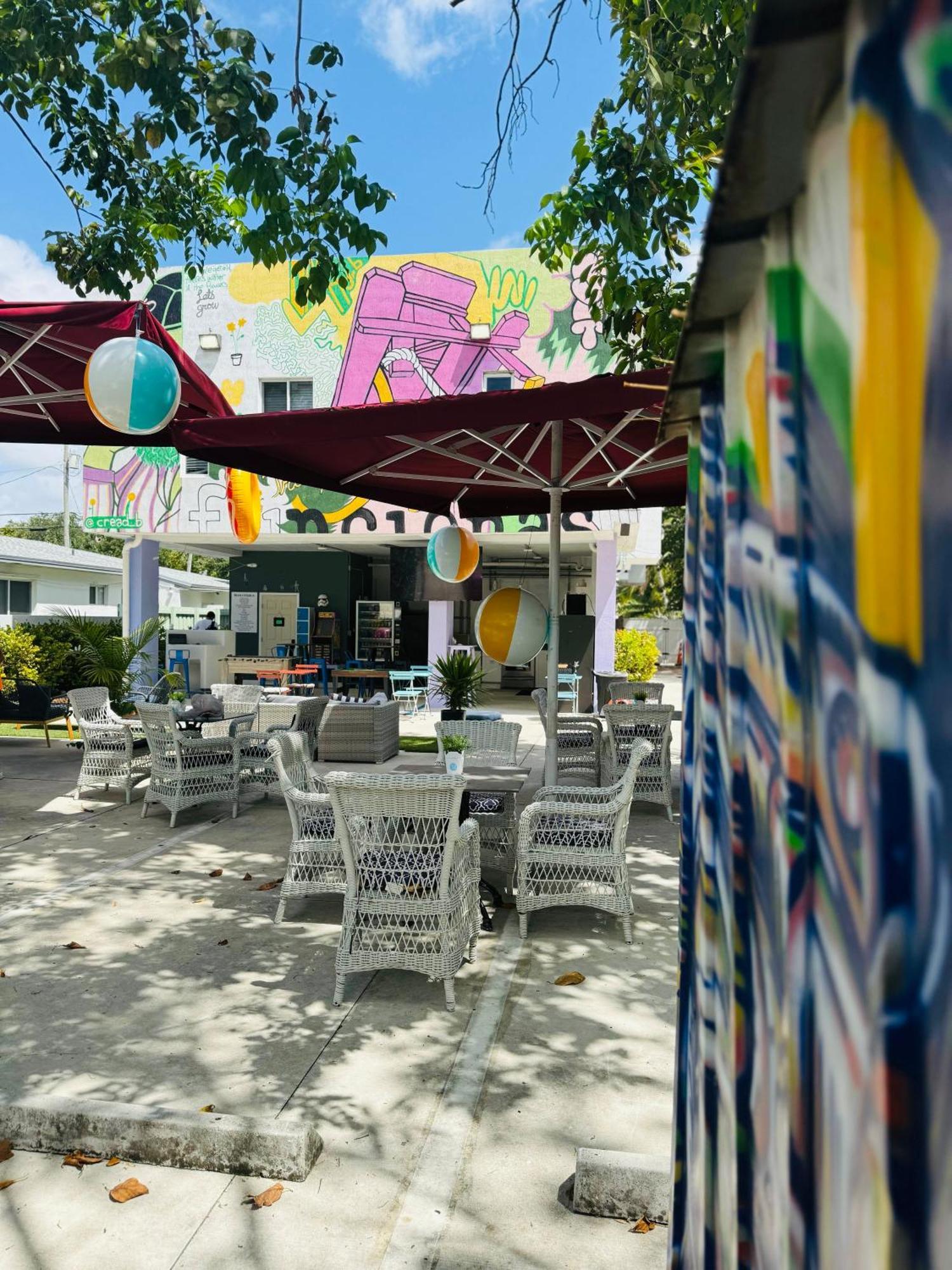 Atrium Hostel Design District Miami Exteriör bild